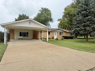 2062 S Holiday Dr, Peru, IN 46970