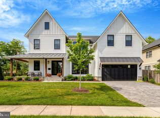 6325 36th St N, Arlington, VA 22213