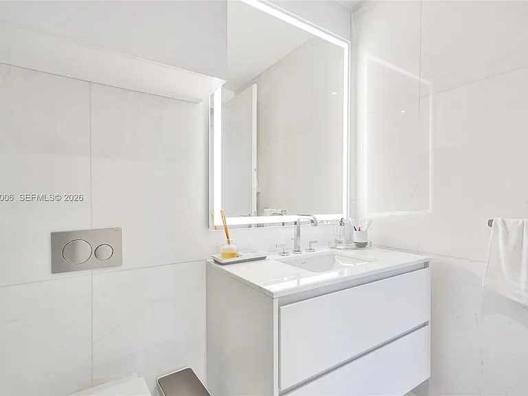300 Biscayne Boulevard Way #1808W — Photo 31