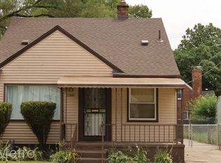 15841 Curtis St, Detroit, MI 48235