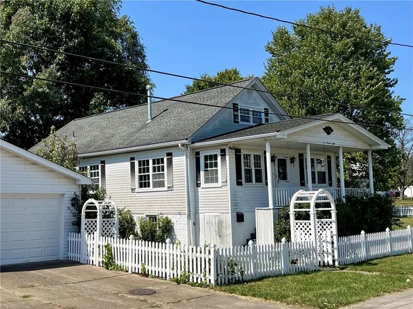 108 Smithfield St, Belle Vernon, PA 15012