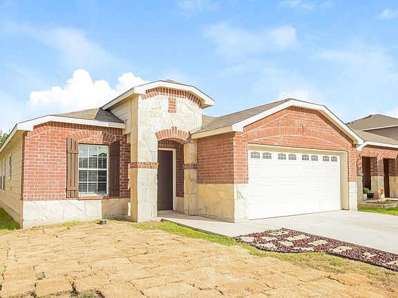 3rd image of 8963 Oakwood Park
