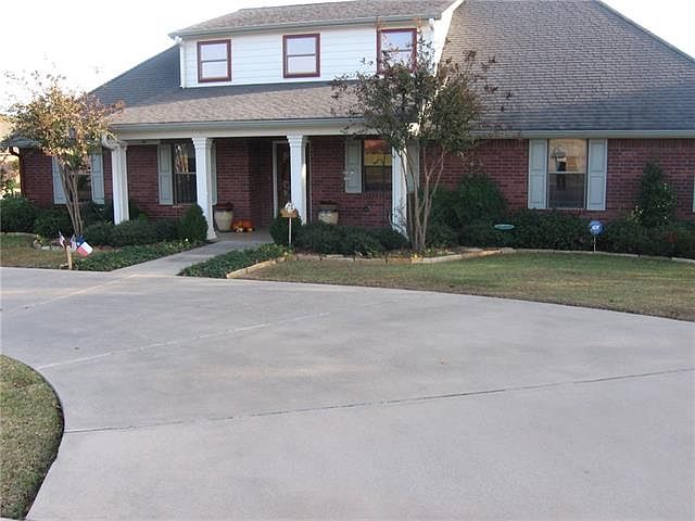 1st image of 110 Bowie Dr