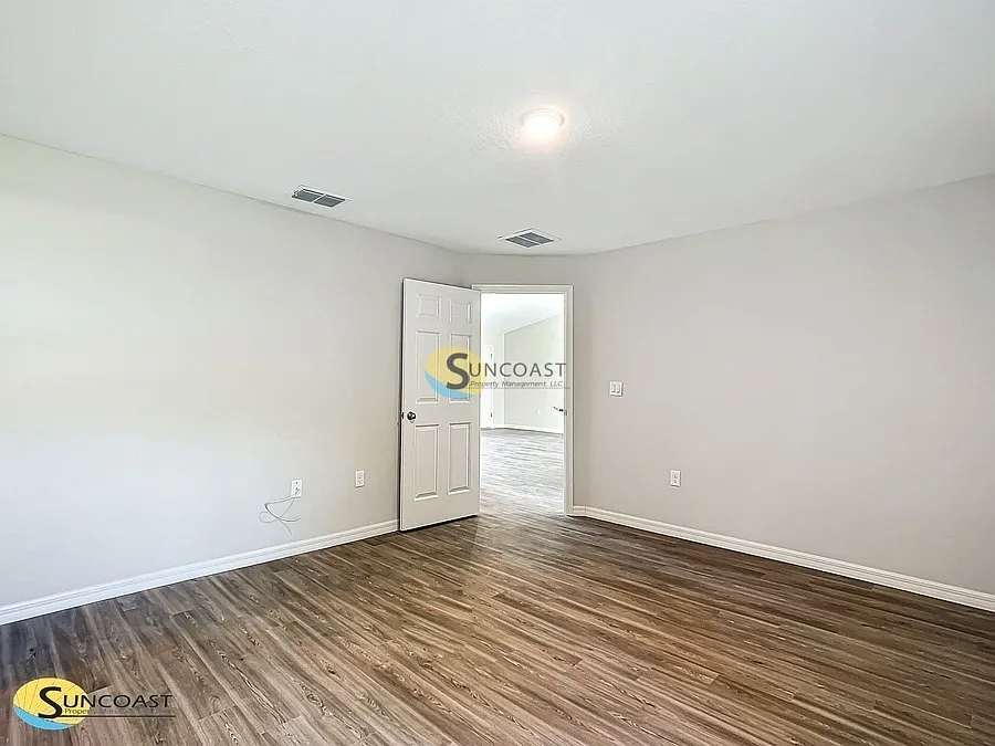 Building Photo - 3367 S Dalton Ter