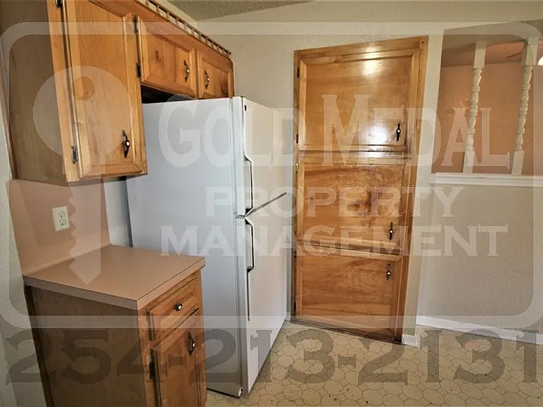 109 Benjamin Cir — Photo 6