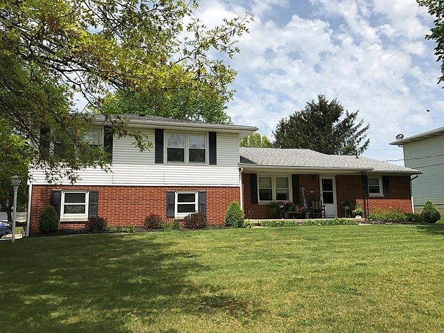 2nd image of 1140 Columbus Cir N