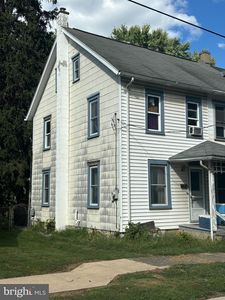209 Leaman St, Lititz, PA, 17543