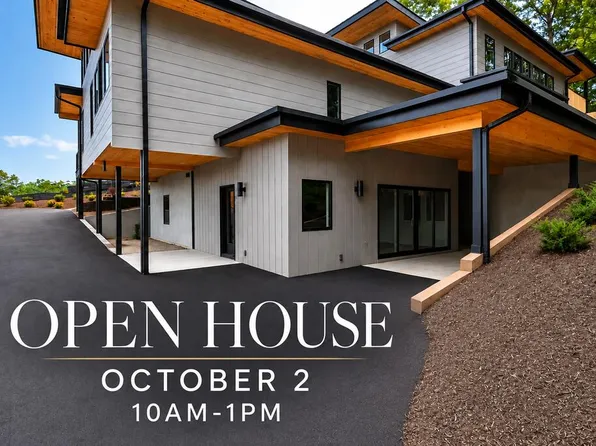 197 Mountain Laurel Dr, Franklin, NC 28734