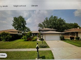 6500 157th St, Oak Forest, IL 60452