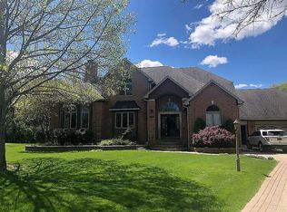 11191 Rivendell Ct, Pinckney, MI 48169