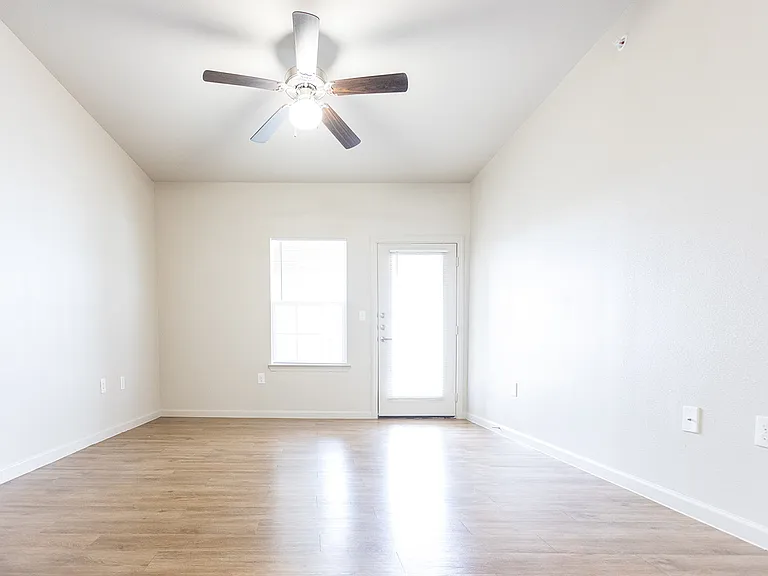 Masters Ranch Apartments — Photo 27