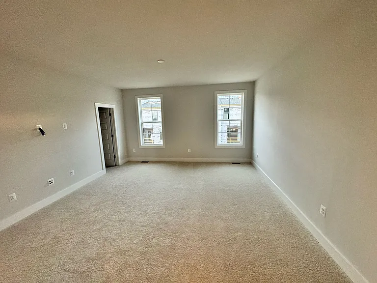 551 Munson Woods Walk #B — Photo 12