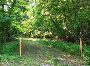 W Sheridan Rd, Petersburg, IL 62675