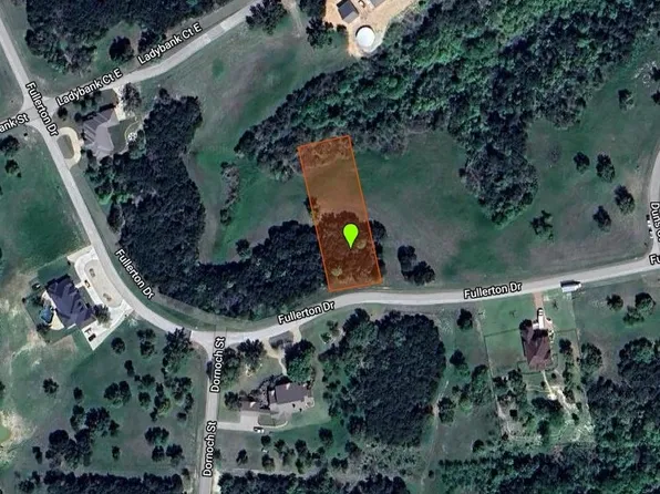 8421 Fullerton Dr, Cleburne, TX 76033