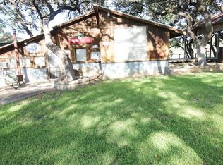 955 Faurie Rd, Pipe Creek, TX 78063