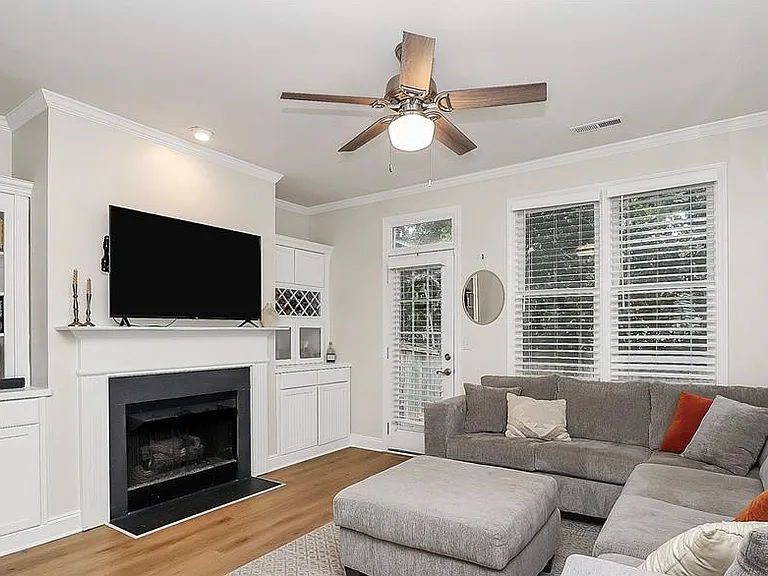 1532 Cleveland Ave #1 — Photo 3