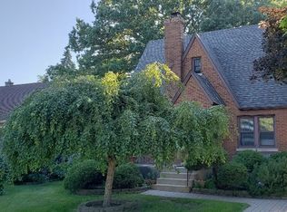 506 N Elmwood Ave, Waukegan, IL 60085