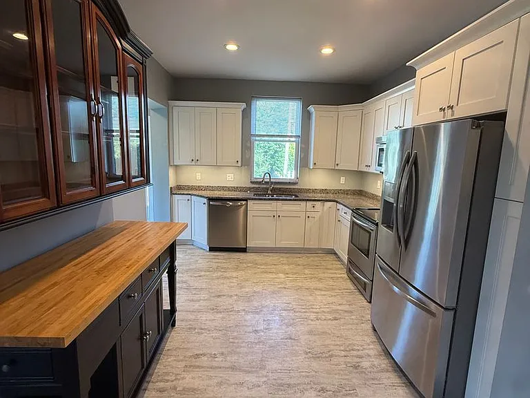 21 N Kershaw St — Photo 9