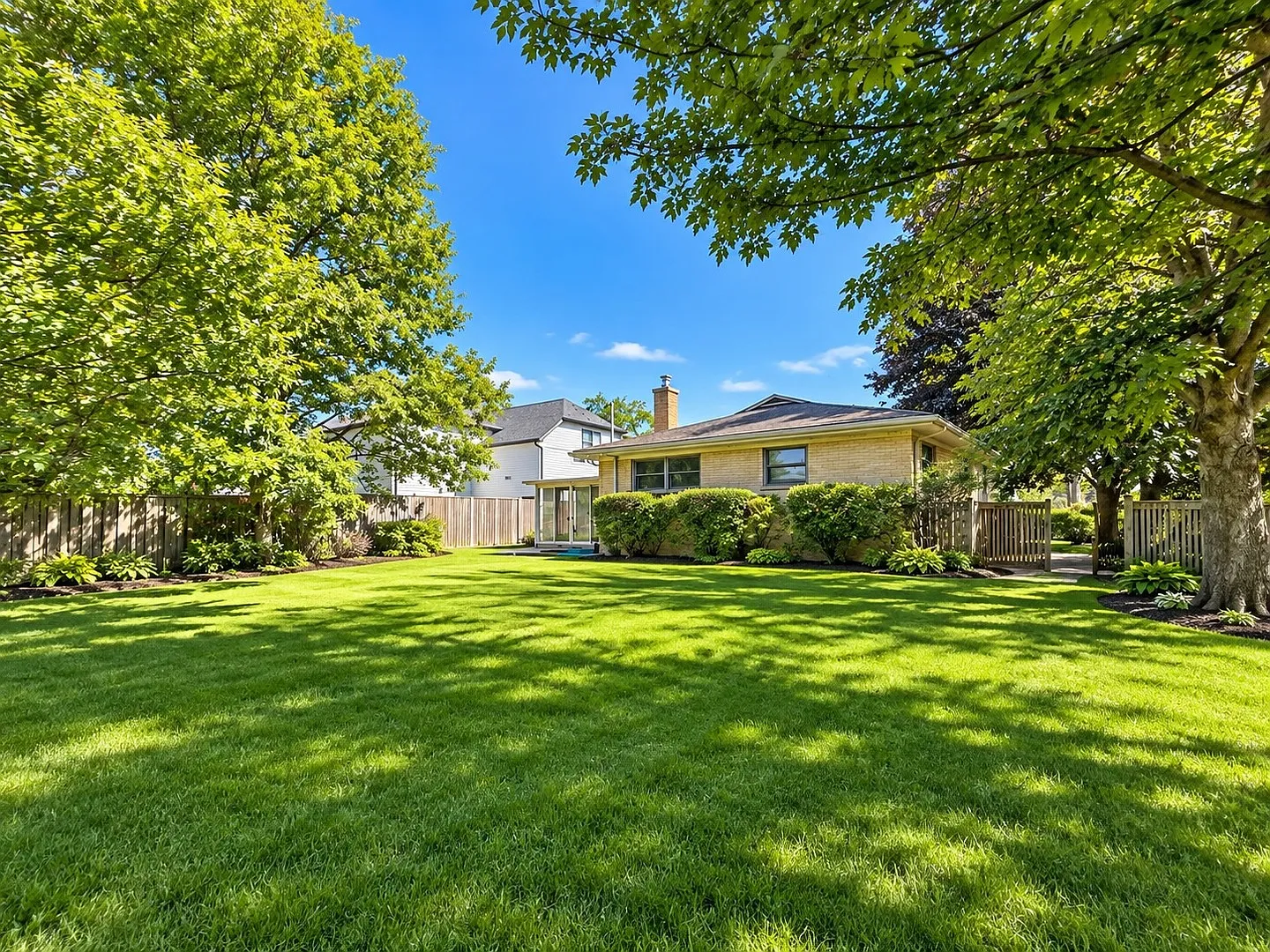 3 bed, 1.5 bath, $3,300 — Photo 2
