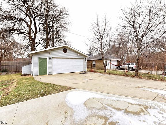 3rd image of 1618 Branch Ave #1620