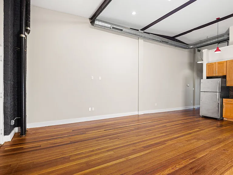 3421 Richmond St #202 — Photo 14