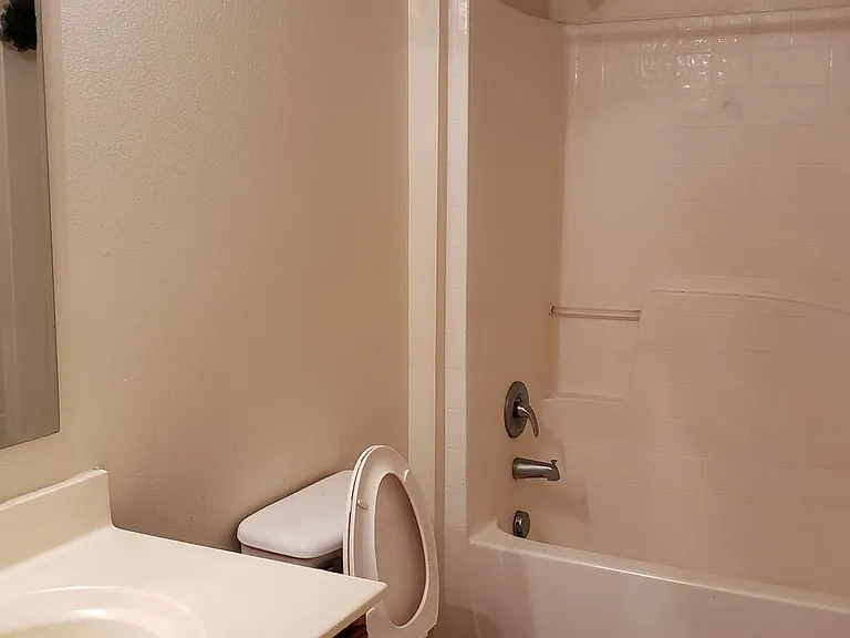 274 Curtis Ave — Photo 20