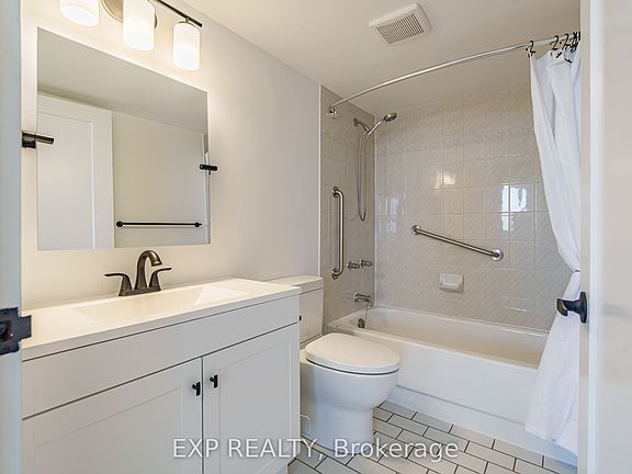 5th image of 1440 Heron Rd #1004