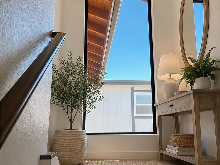 3209 Clay St — Photo 16