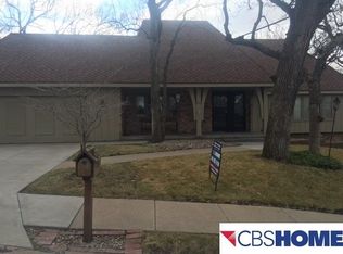 809 Bayberry Ct, Bellevue, NE 68005