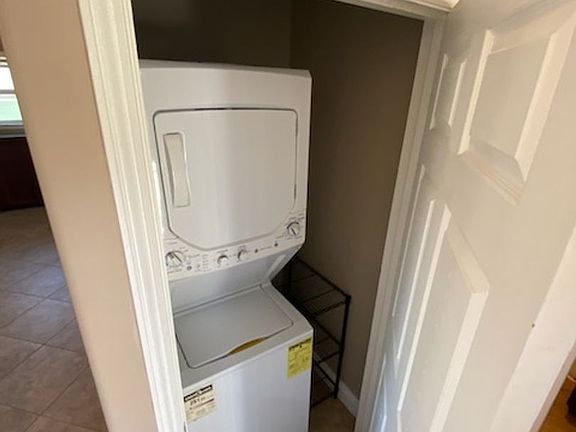 5th image of 1339 Higuera St #1339