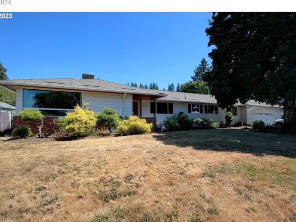 8852 SE 91st Ave, Happy Valley, OR 97086