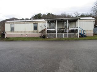 96 School Rd, Rockholds, KY 40759