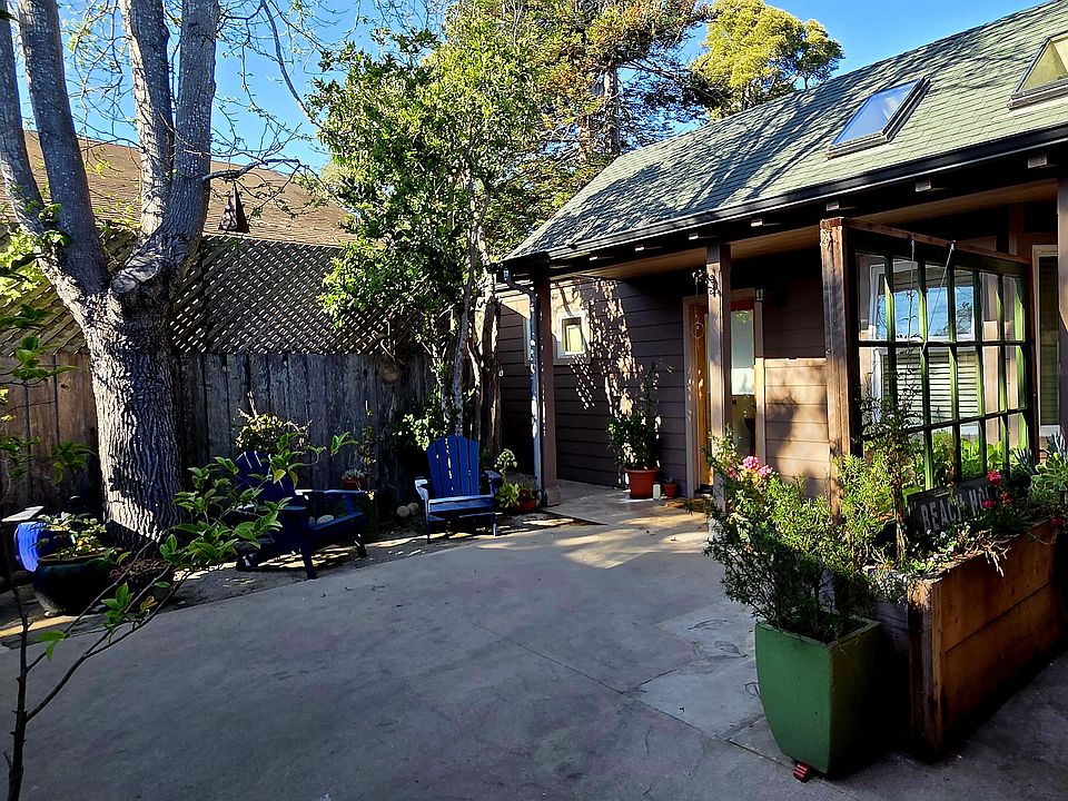 1st image of 106 Hollister Ave #B