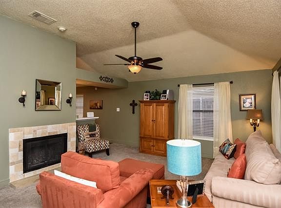 2nd image of 572 Grace Ln