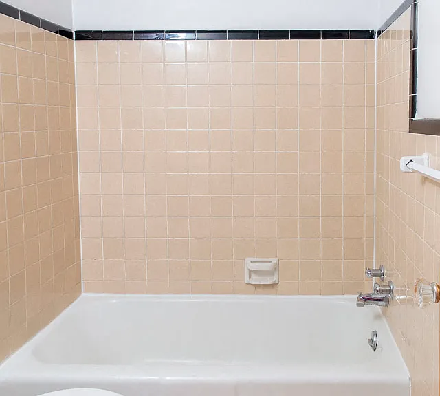 Lee Manor — Photo 38