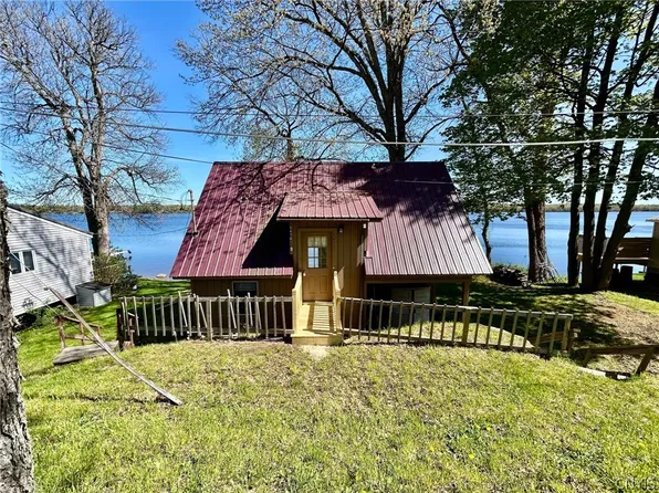 3470 County Route 6, Hammond, NY 13646