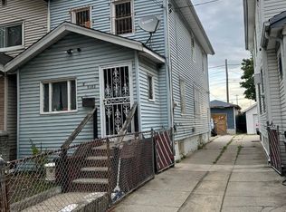 9103 121st St, Richmond Hill, NY 11418
