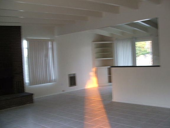 5th image of 56425 El Dorado Dr