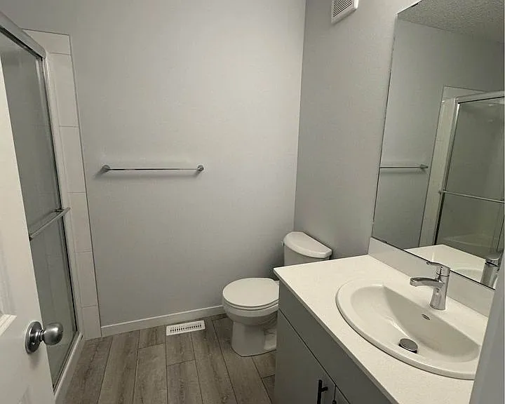 25 Secord Blvd NW — Photo 19