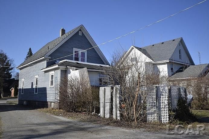 2nd image of 219 E Main St