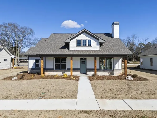22 Cotton View Ln, Lavonia, GA 30553
