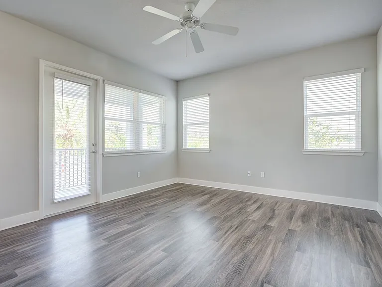 Viridian Reserve Apartments — Photo 33