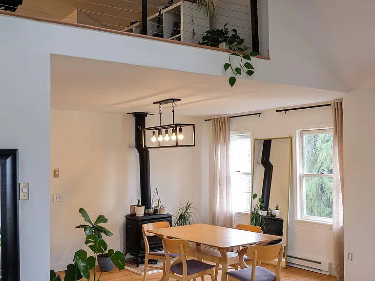 46 Summerhill Ave #3 — Photo 2