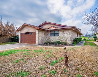 209 Firestone Drive, Meadowlakes, TX, 78654