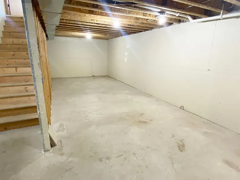 1441 Madison St — Photo 18