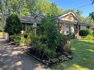 7572 Scenicview Dr, Independence, OH 44131