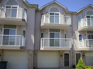 1704 Castleview Ct, Gladwin, MI 48624