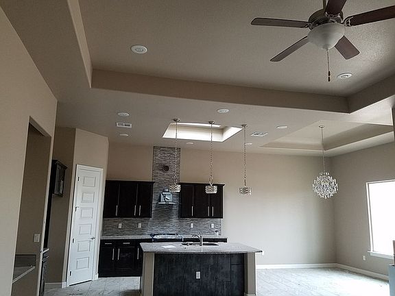 3rd image of 6080 Arosa St
