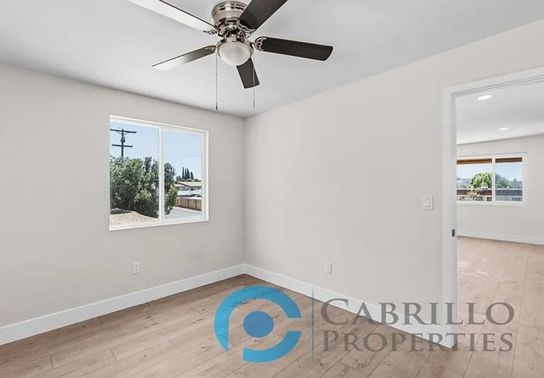 407 Idaho Ave #B — Photo 7