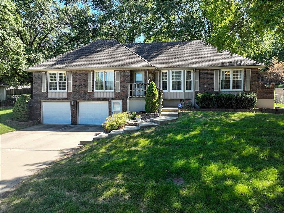 1st image of 14605 E Berkshire Dr